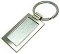 Llavero Metalico con logo grabado a pantografo