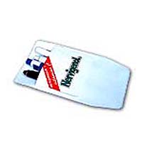 Salvatrajes en tela industrial con logo impreso
